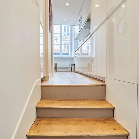 Charming - Louvre & Palais Royal *