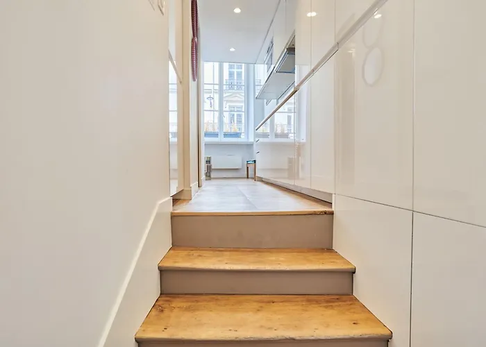 Charming - Louvre & Palais Royal *